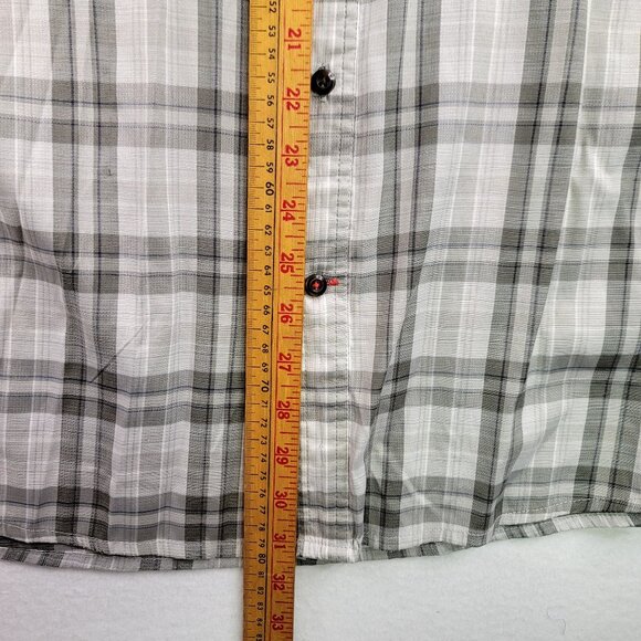 Coleman Mens Plaid Short Sleeve Button-Up Shirt XXL Gray White Vented Fishing - Picture 10 of 10